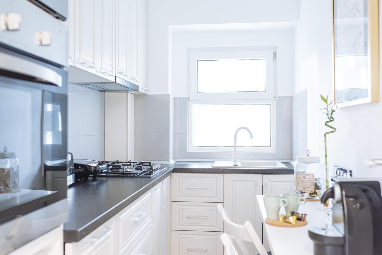 Luxury City Centre Apartment Bucureşti Ngoại thất bức ảnh