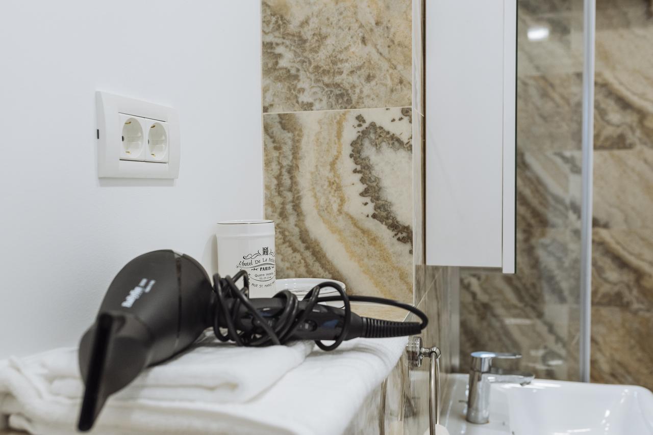 Luxury City Centre Apartment Bucureşti Ngoại thất bức ảnh