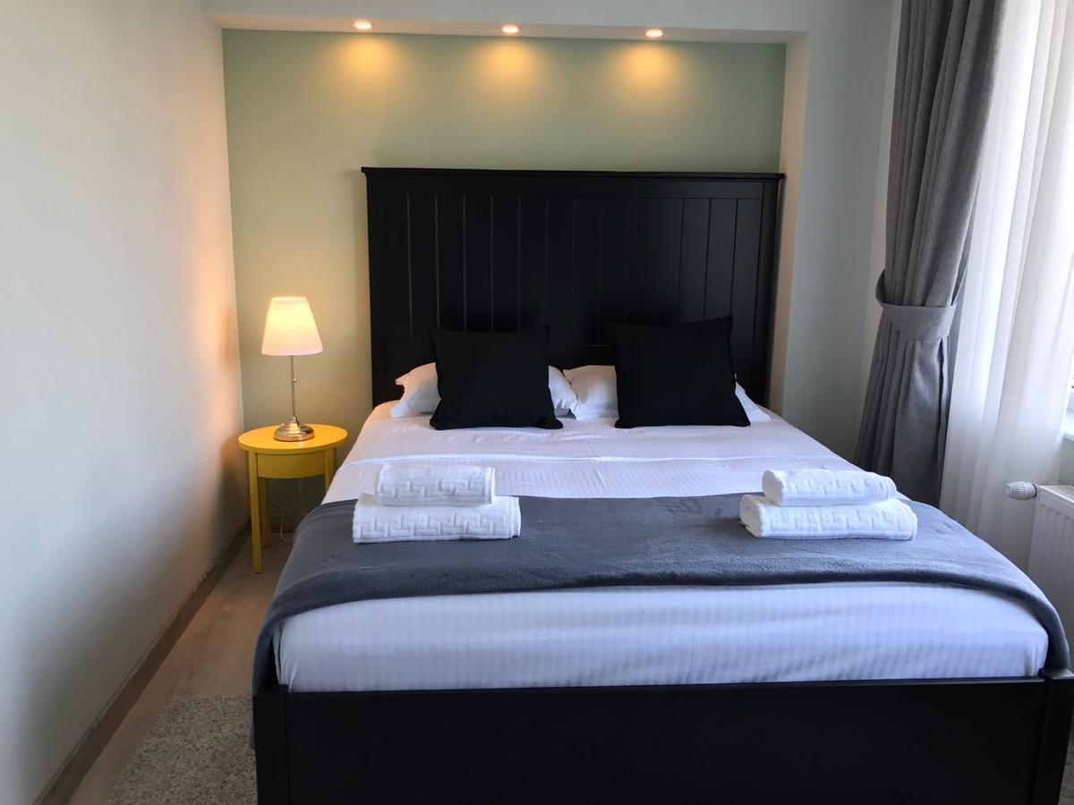 Luxury City Centre Apartment Bucureşti Ngoại thất bức ảnh